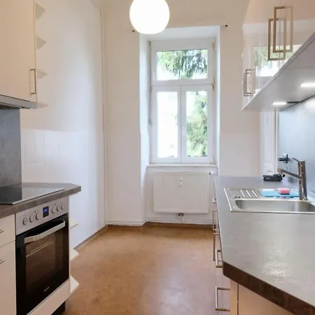 Noor - Calm With Garden - Free Parking & Near Messe *