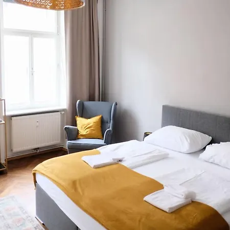 Noor - Calm With Garden - Free Parking & Near Messe