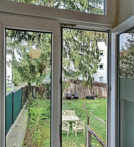 Neue Im Zentrum Von Fuer 2-3 Personen * Грац