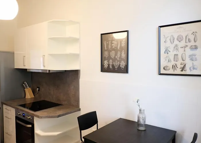 Апартаменти Neue Im Zentrum Von Fuer 2-3 Personen *